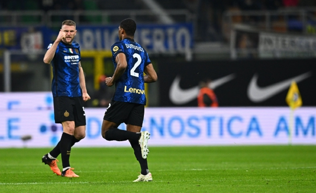 没想到！高诗岩三分球百发百中，帮山东淘汰北京队