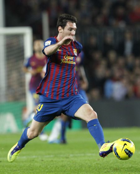 帕斯精彩晃动转身让老大哥劳塔罗滑倒