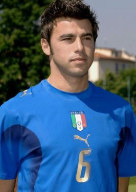 克星！猛龙赛季至今遭黄蜂双杀&上一次9连胜也是被黄蜂终结