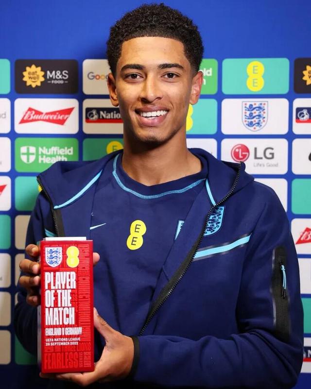 阿诺德：我对受伤感到非常沮丧，皇马球迷们2026年见