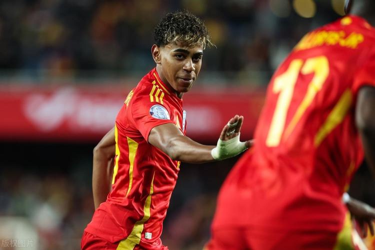 申花迎来2025最后一战，特谢拉、路易斯等多人合同将到期