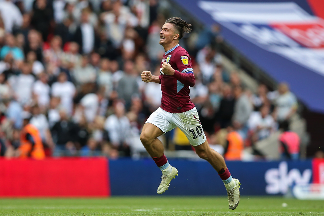 篮球篮网球队训练赛完成